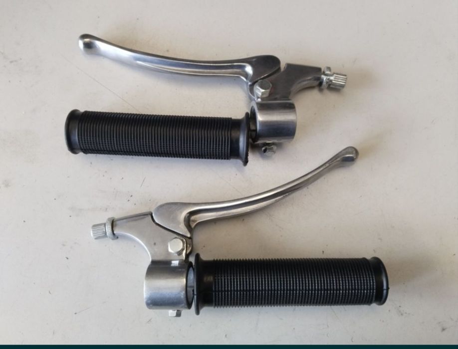 WSK klamki dźwignie hamulca sprzęgła manetki gumy komplet