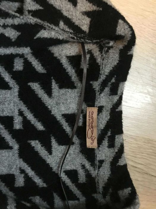 Włoski swetr ciepły miły 38 elegancki klasyka