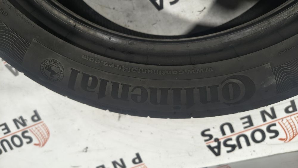 2 pneus novos 205-55R17 Continental - Oferta dos Portes