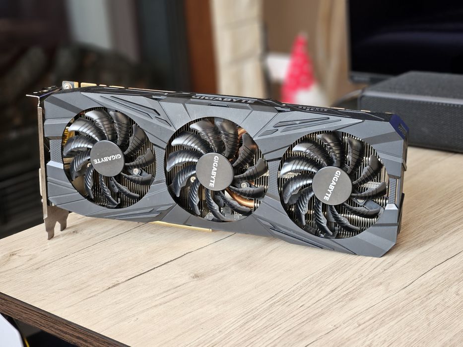GTX 1080ti 11gb Gigabyte на пломбе