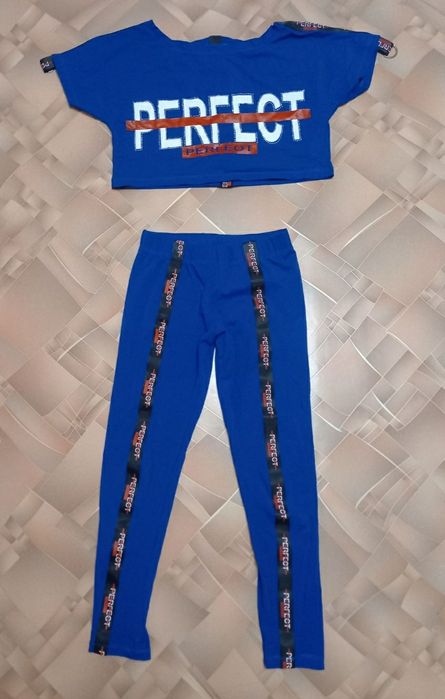 Костюм топик и лосины 158 см