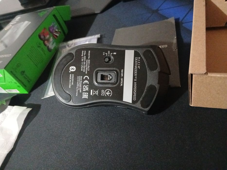 Razer DeathAdder v2 x HyperSpeed