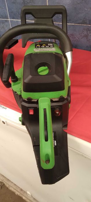 Vendo motosserra como novo pouco usada