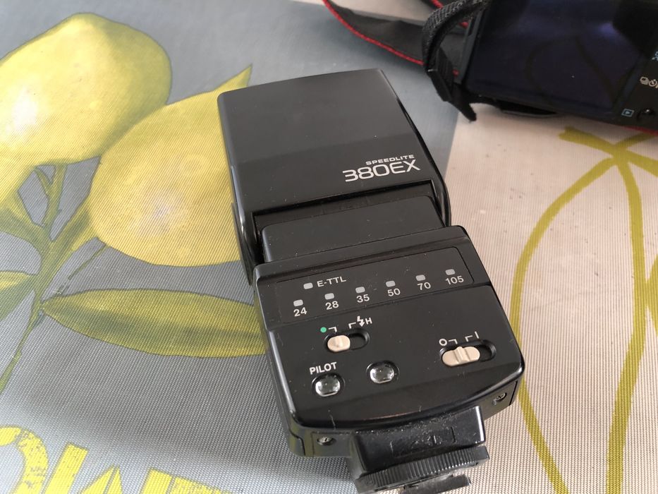 Vendo ou troco Maquina fotografica Canon 500D com acessorios por GoPro