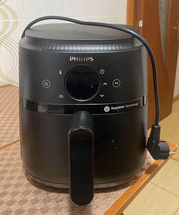 Продам мульті піч Philips