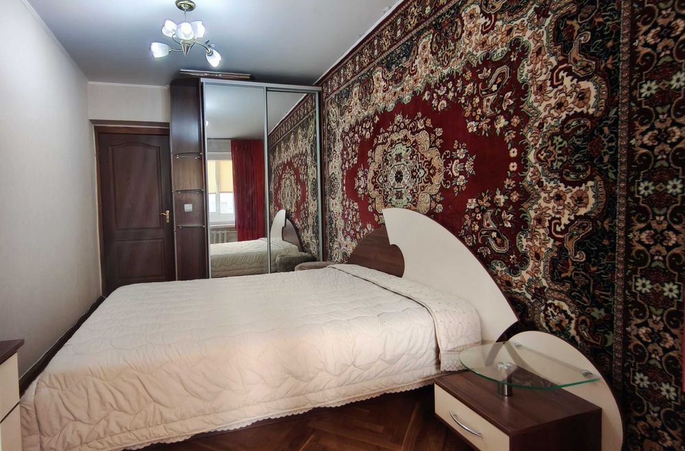 Продаж  3-кімнатної квартири у самому центрі міста!
