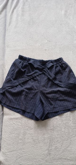 Spodenki marki sinsay