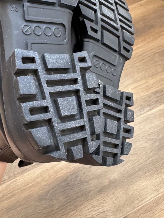 Жіночі черевики ecco 38