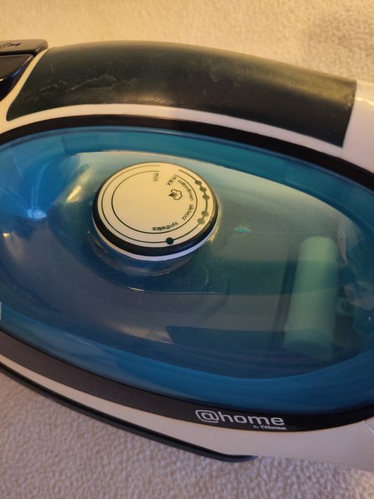 Ferro de engomar Tristar 2200W