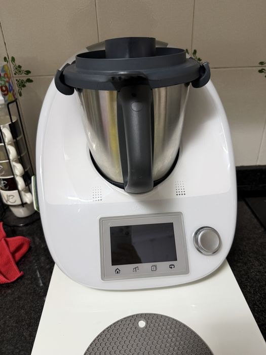 Bimby TM5 usada + 2 copo + saco transporte