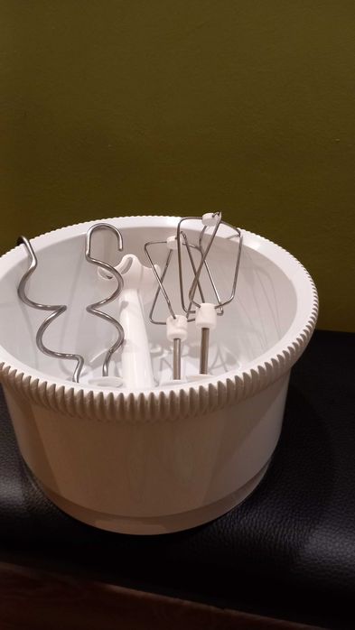 Mikser Raven EMM002 stopa z misą i końcówki