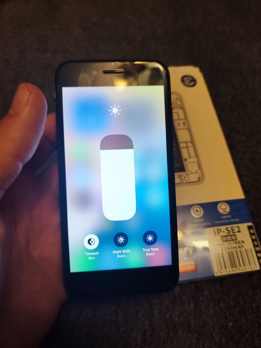 Продам iPhone SE2020 64gb 100% АКБ Noverlock
