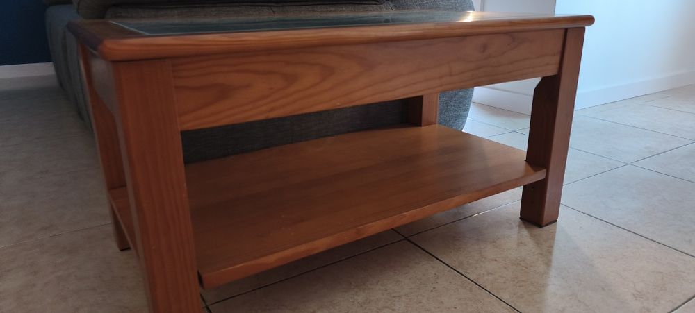 Mesa de Centro em Madeira Maciça de Pinho – Cor Mel