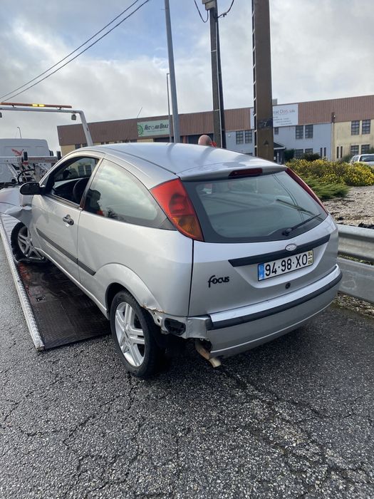 Ford Focus batido