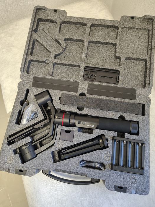 Стабілізатор FeiyuTech AK2000 — стан близький до нового, повний компле