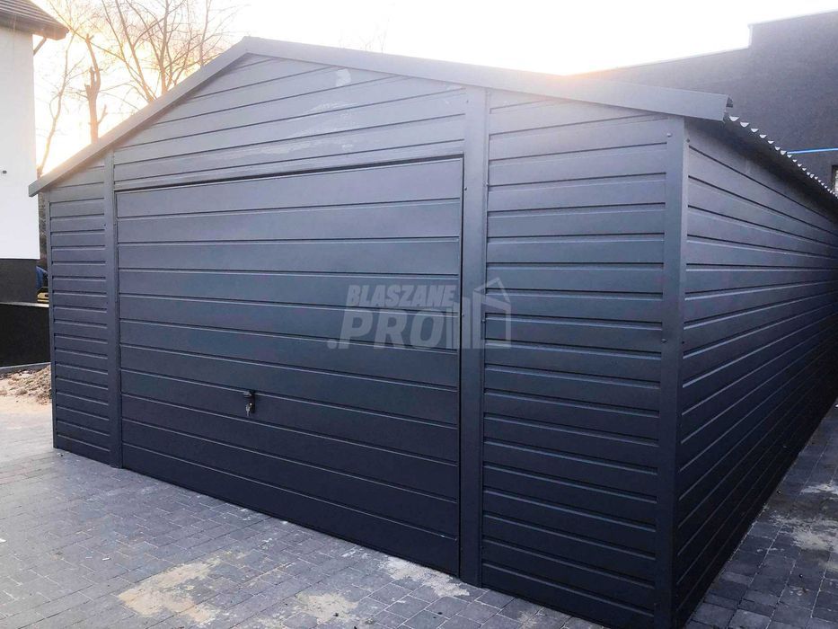 Garaż blaszany 5x7 Brama  Antracyt  Dach dwuspadowy GP103