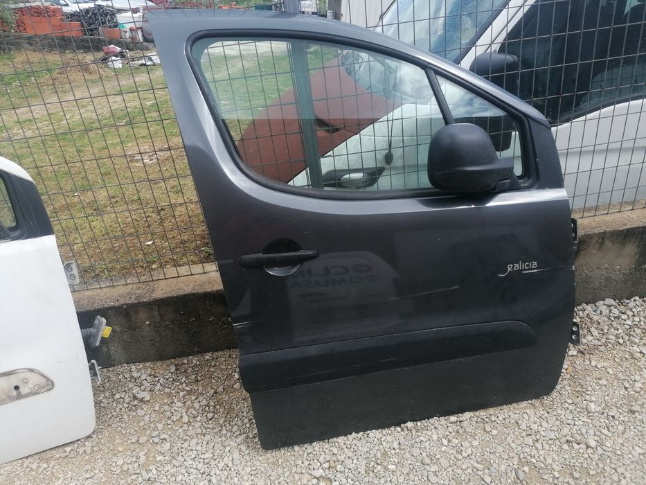 Porta frente Citroën berlingo ou peugeot partner de 2008 a 2018