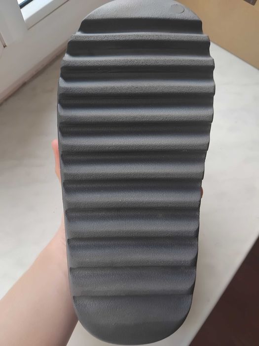 Yeezy slide klapki