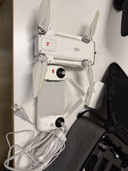 Dron Fimi X8 SE 2022 profesjonalny zestaw biały + TORBA