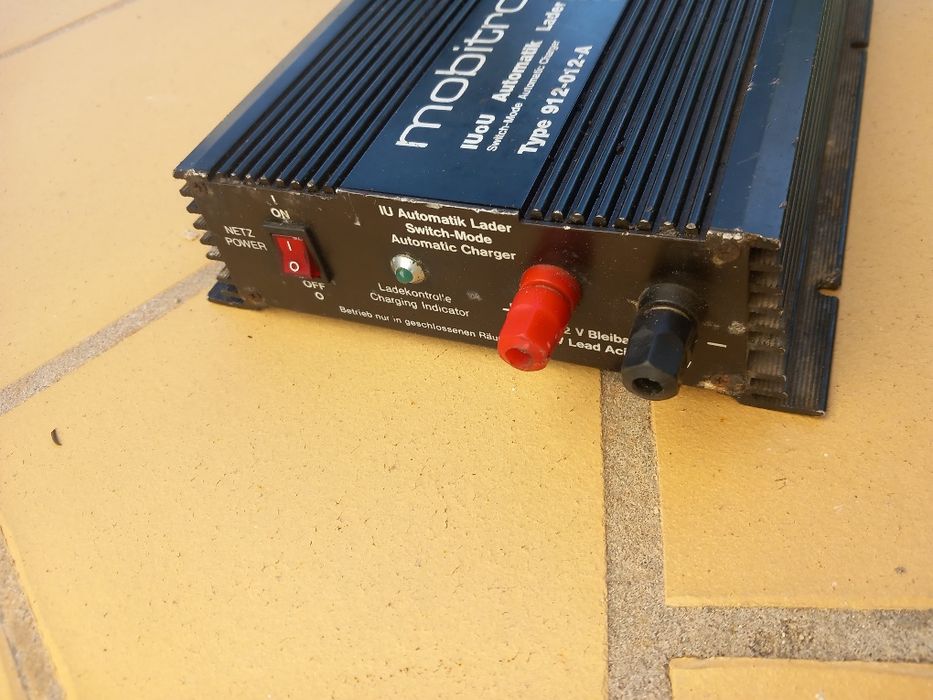 Carregador baterias 12V