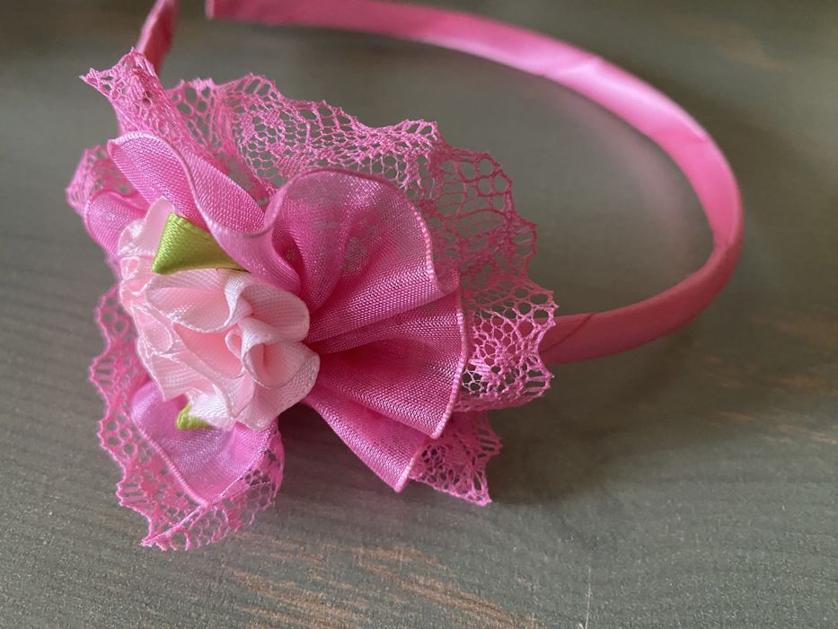 Opaska ozdobną koronką impreza chrzest komunia