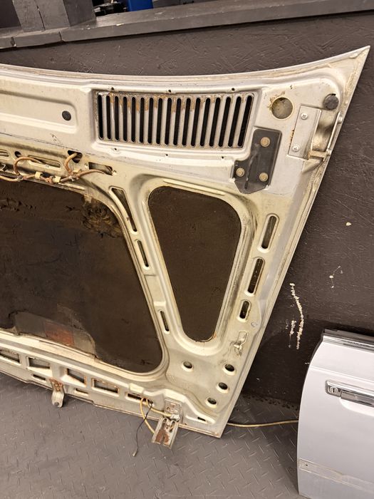 Maska pokrywa silnika BMW E24 635CSi 628CSi CS1 srebrna wysyłka Warsza