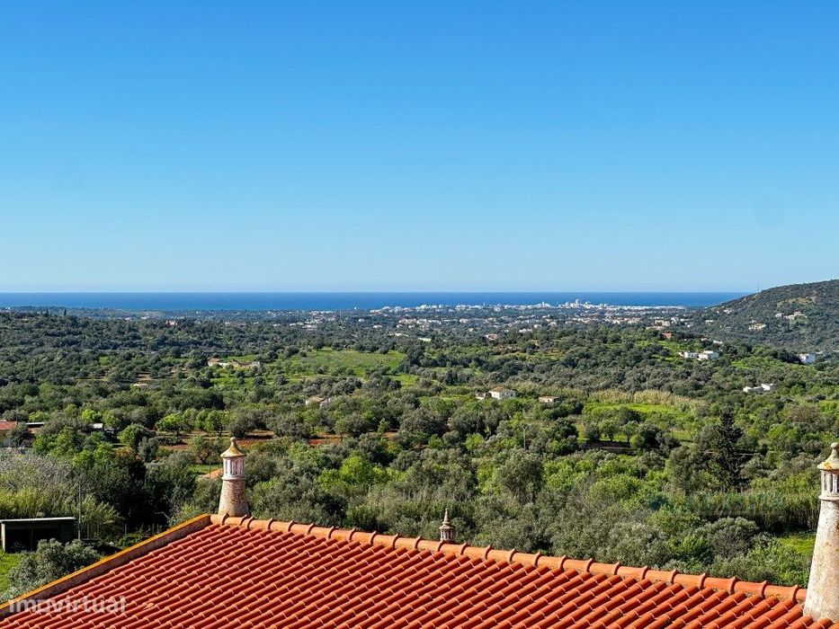 Loulé T3 Quartos no Segundo Andar e Vista para o Mar e Campo à Venda