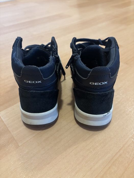 Боти  Geox на підлітка 36 розмір