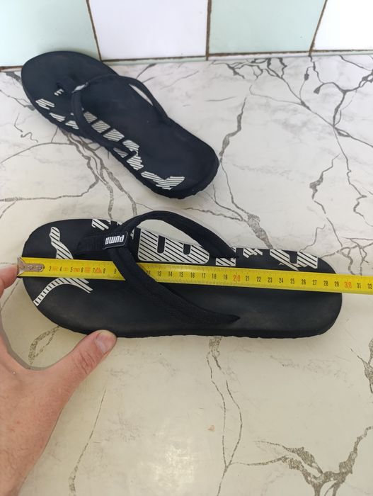 Дві пари тапок р.41 і р.44    Crocs i Puma