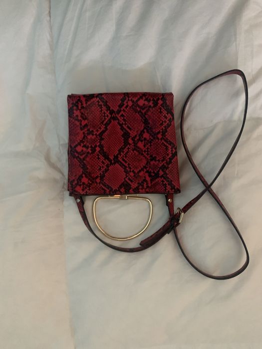 Mala zara vermelha nova