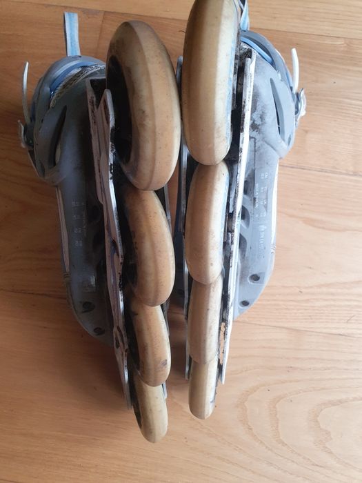 Rollerblade Activia r35 wk 22cm 84mm 84A sg7 rolki szybkie fitness