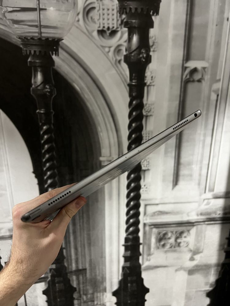 Ipad Pro 12.9 2gen 256gb 120 герц space gray з гарантією без обмежень ...