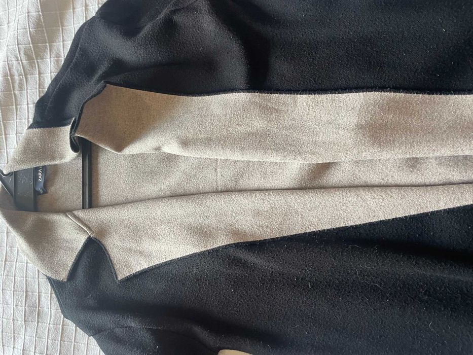 casaco beje e preto comprido malha zara tamanho m
