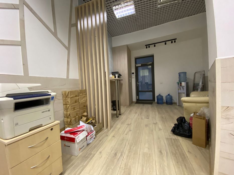 Офіс на Печерську  Коновальца 36 д БЦ Хвиля  ВІП ОХОРОНА та ЛОКАЦІЯ