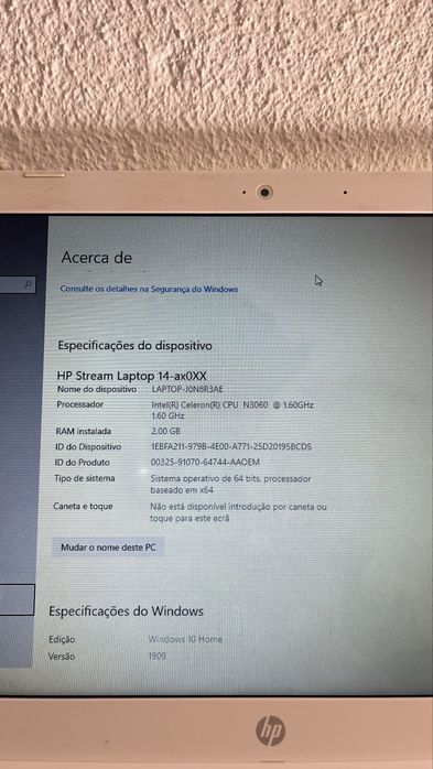 HP Stream 14 – Celeron N3060 / 2GB RAM