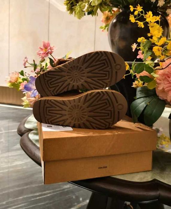 UGG Lowmel Chestnut Rozmiar 40