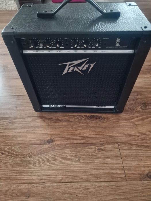 Piec gitarowy Peavey Rage 158