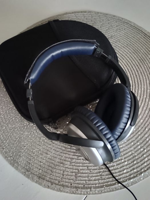 Znane super słuchawki BOSE QC2 QuietComfort2