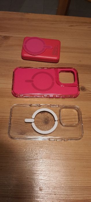 Power bank + 2 capas IPhone 16