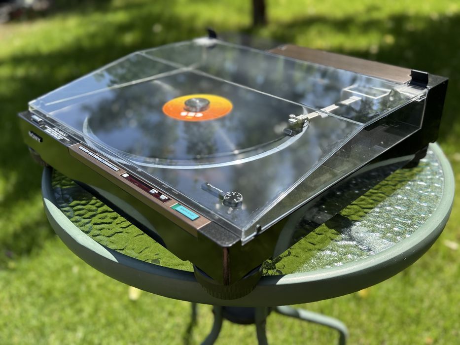 Продам Топовый Тангенциальный Виниловый проигрыватель SONY-X 800