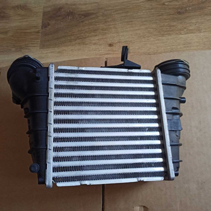 030476 NRF Інтеркулер для Skoda, Volkswagen