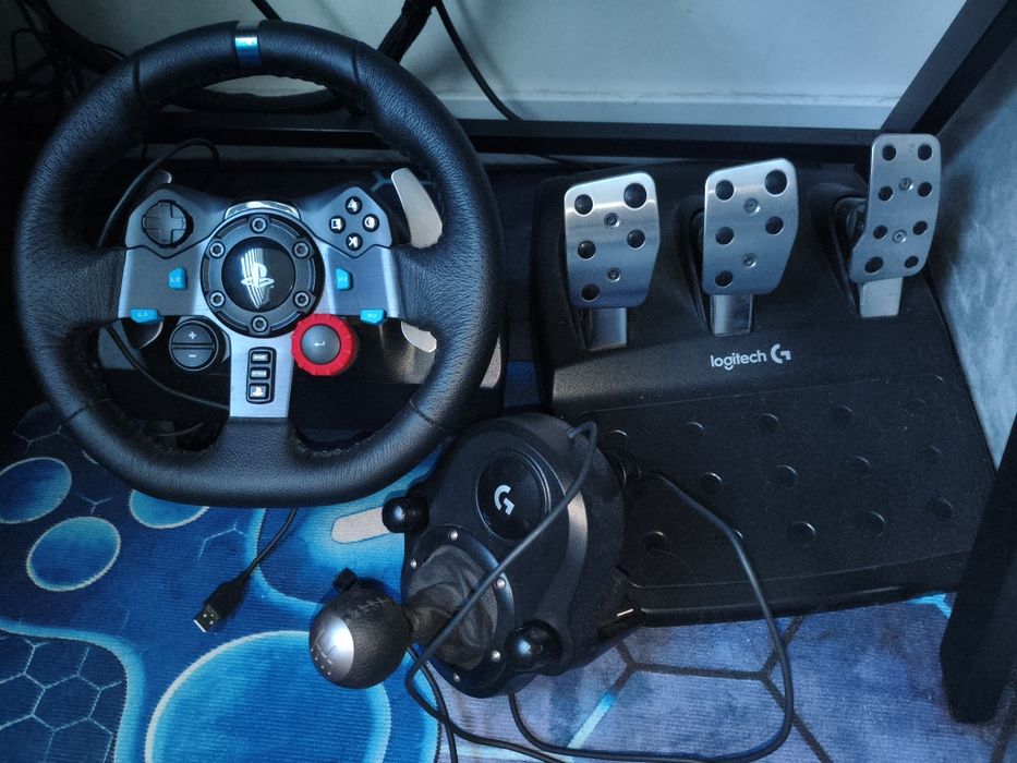Logitech G29 + shifter