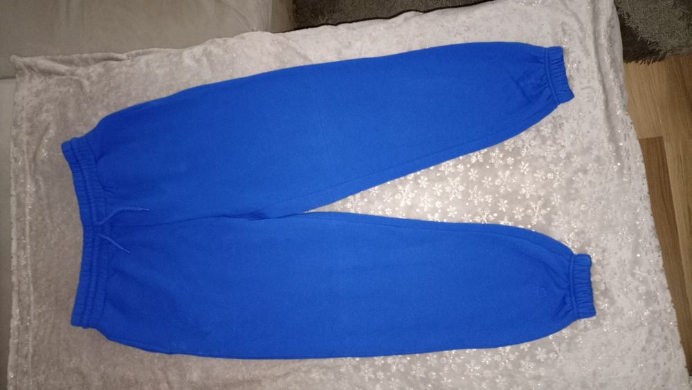 Spodnie męskie dresowe rozm.S Cropp