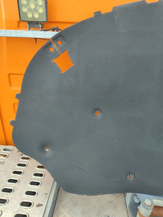 Обезшумка шумка ПассатБ6 утеплювач капота Фольксваген Пассат Б6