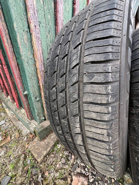 Продам 245 60 18 лето