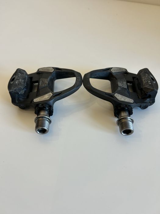 Pedais Shimano 105 R7000 SPD-SL