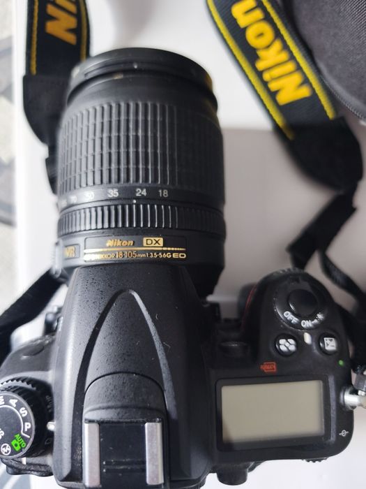 Nikon D7000  Como nova