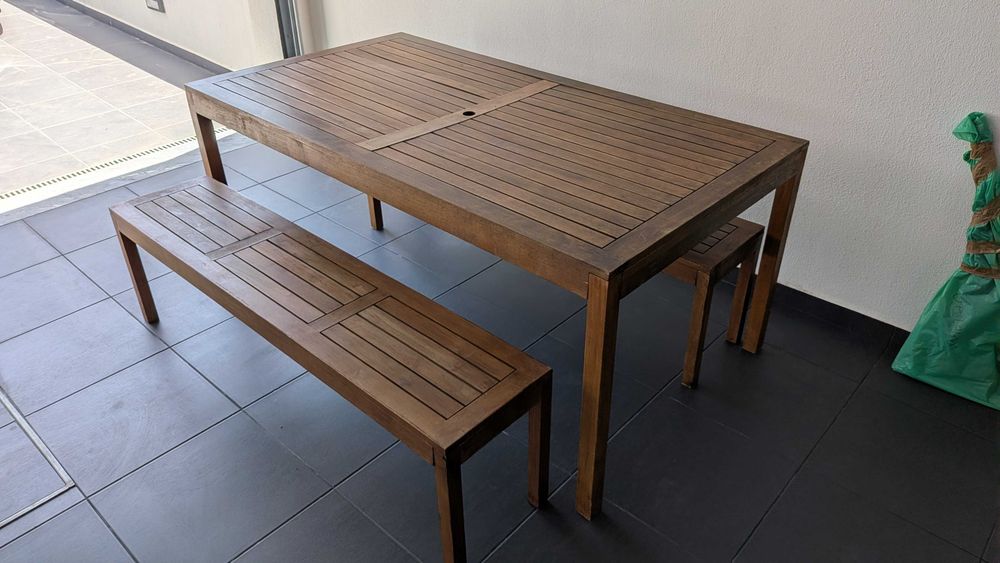 Mesa Jardim Madeira banco corrido