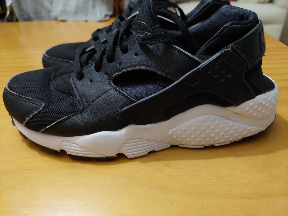 Ténis Nike Huarache praticamente novos