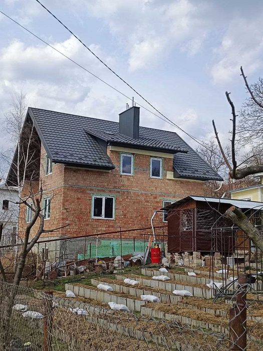 Будинок 280 м\2 + 7 соток для IT компанії в центрі Чернівці